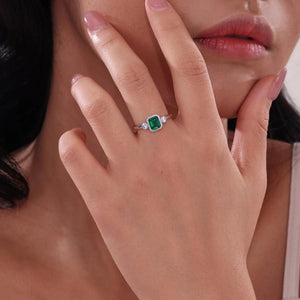 SS/PT 0.98cttw Simulated Diamond & Simulated Emerald Ring