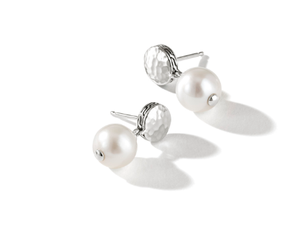 Classic Chain Hammered Earrings with Fresh Water Pearl by John Hardy