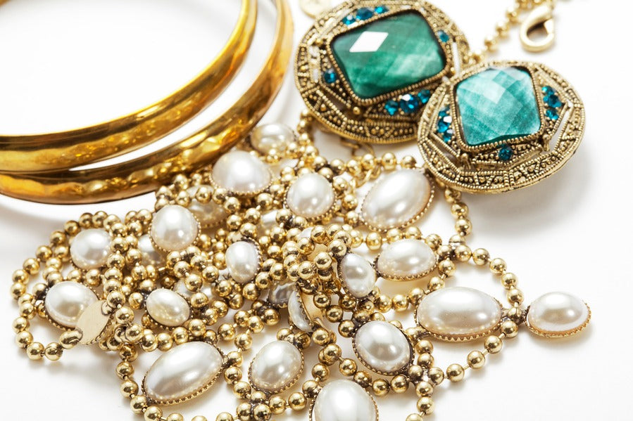 Sell Estate Jewelry and Gold with Confidence