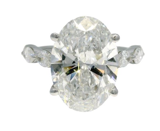 Lab Grown Diamond Engagement Ring