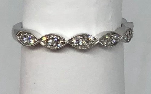 14K White Gold, 0.25cttw Diamond Wedding Band