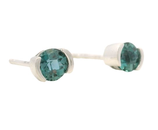 14K White Gold 0.61cttw 4mm Alexandrite Stud Earrings