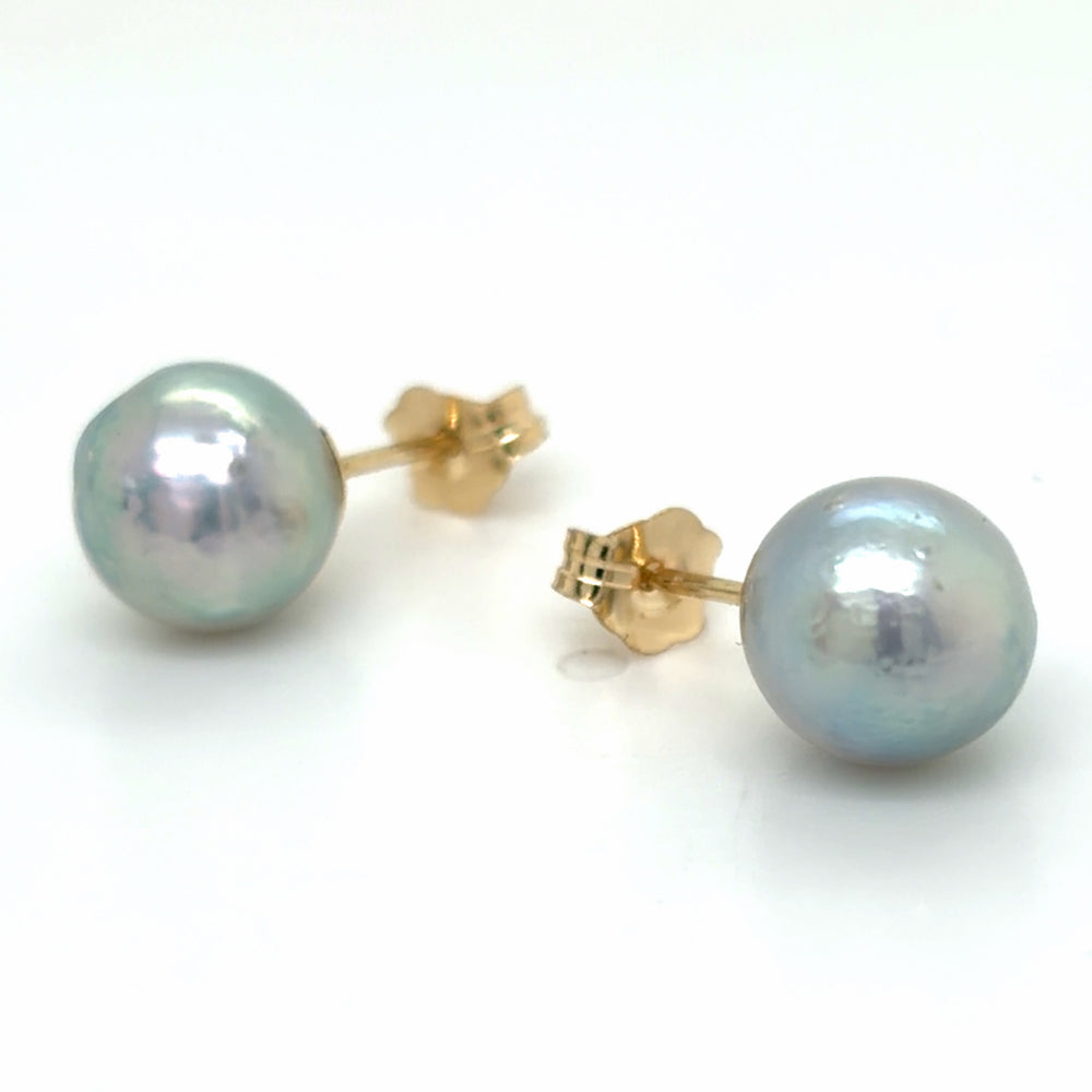 Pearl Earring