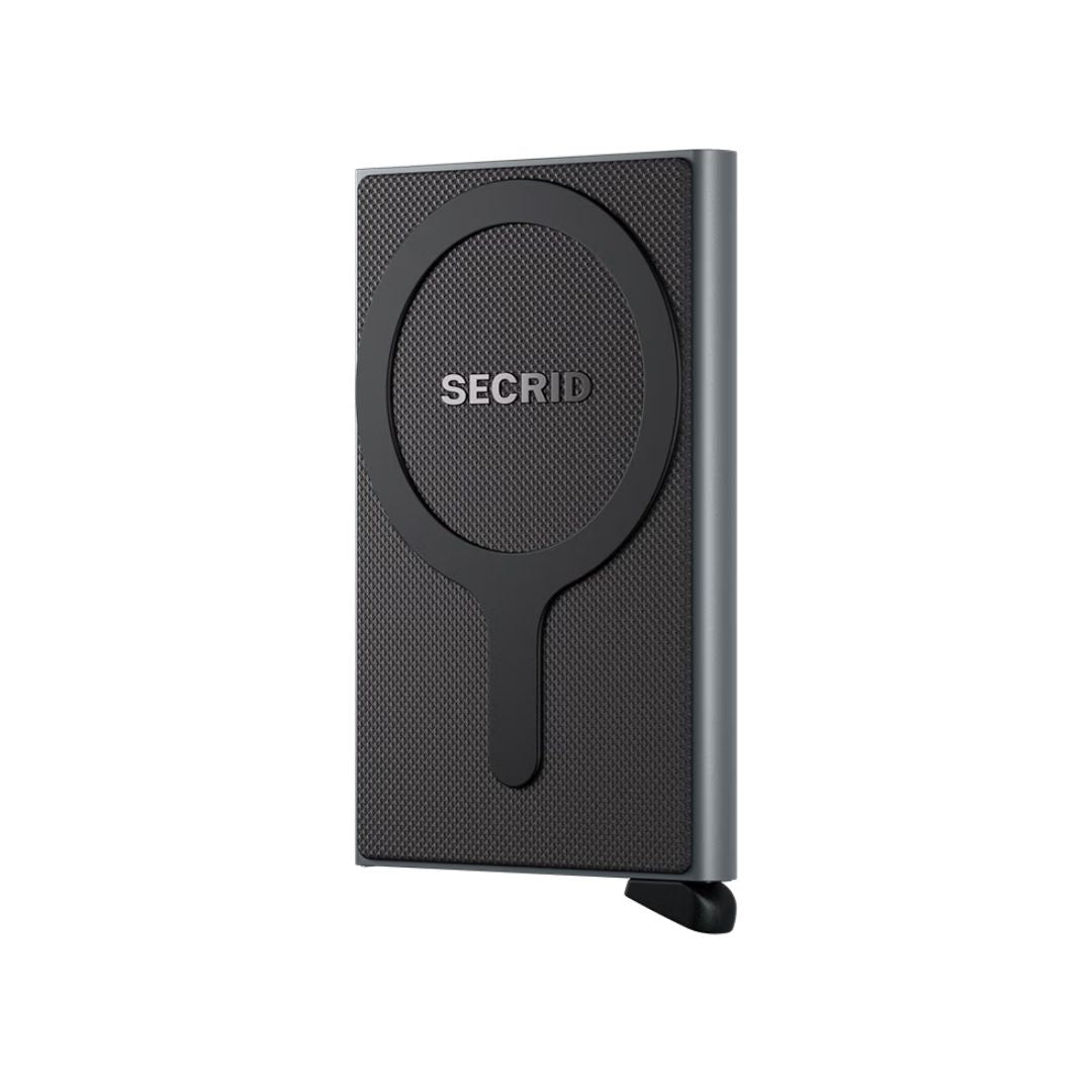 Cardprotector for Magsafe Titanium by Secrid