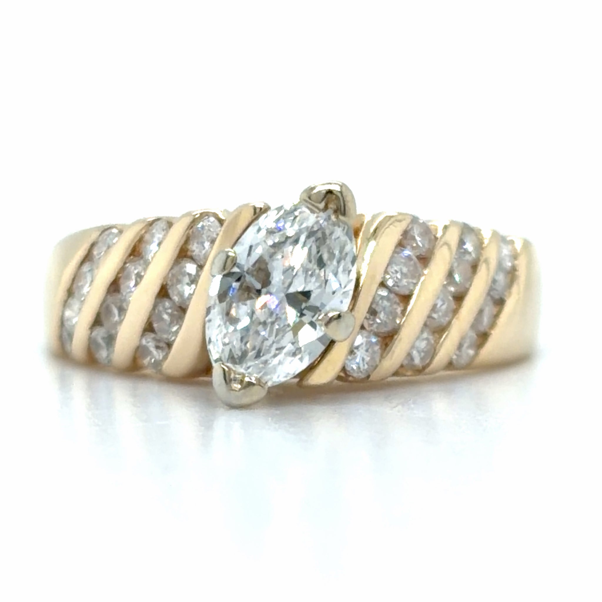 Estate 0.98cttw Diamond Channel Set Fashion Ring