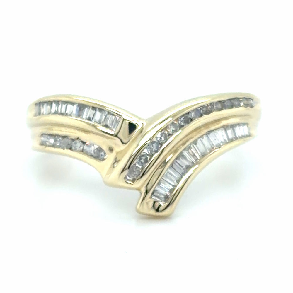 Estate Diamond V-Shaped Band