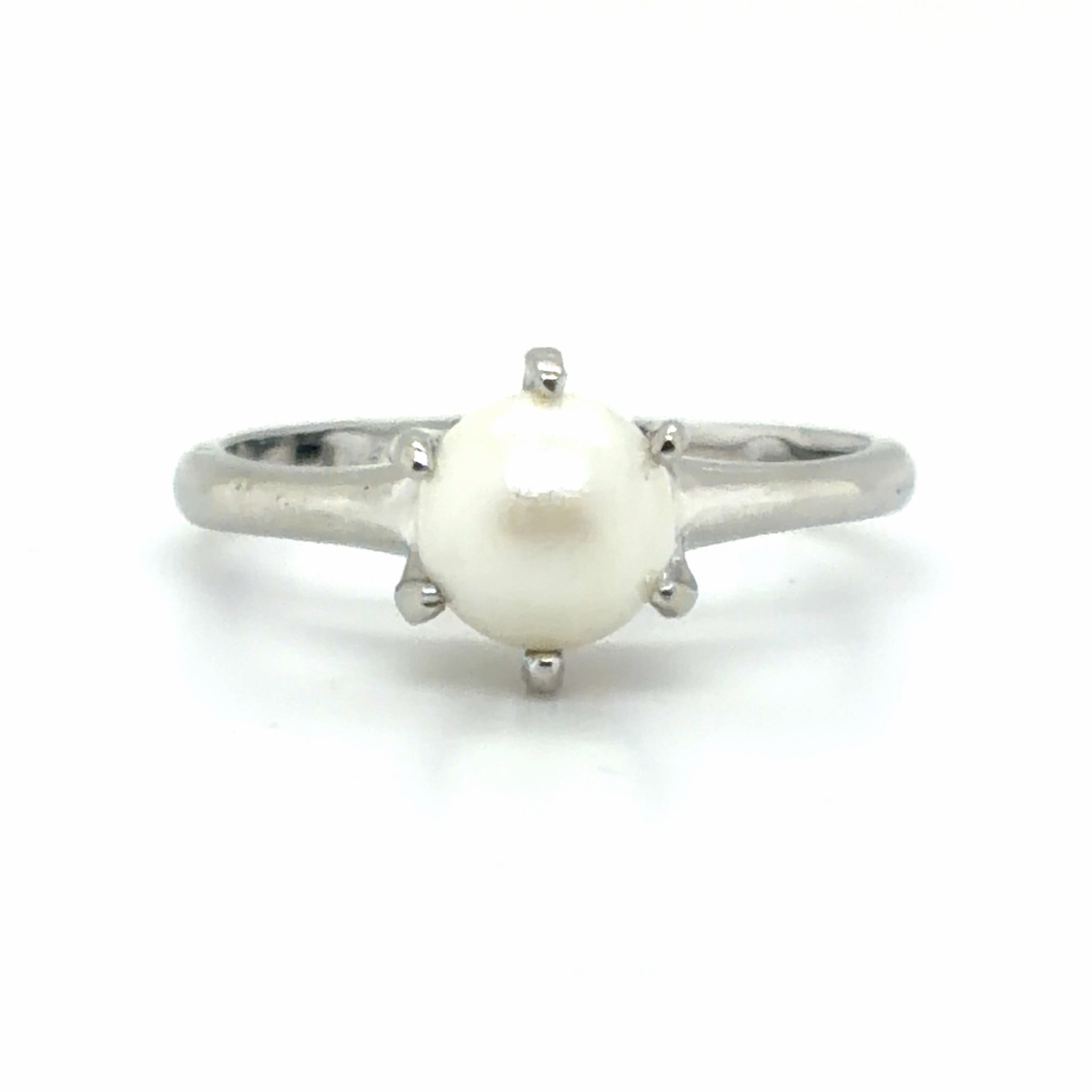 Estate Cultured Pearl Solitaire Ring