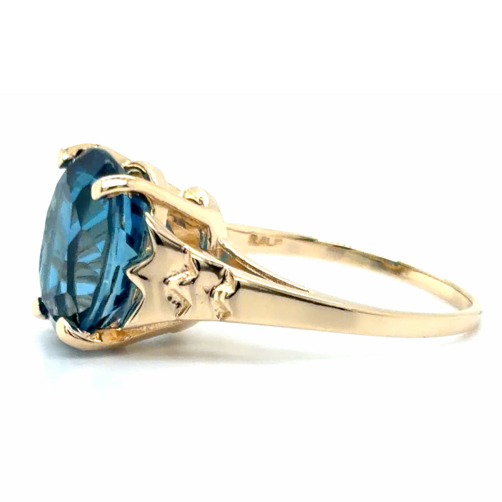 Estate London Blue Topaz Fashion Ring