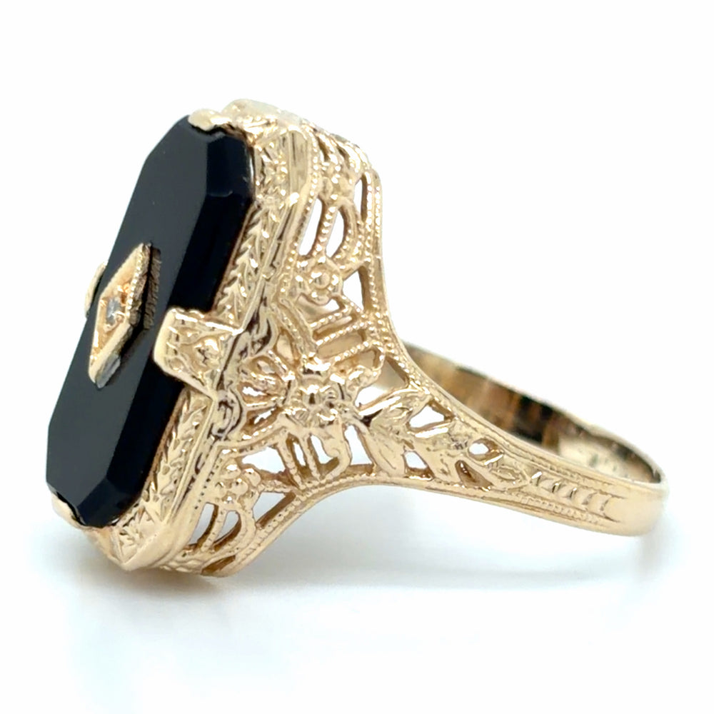 Estate Vintage Black Onyx Filigree Ring