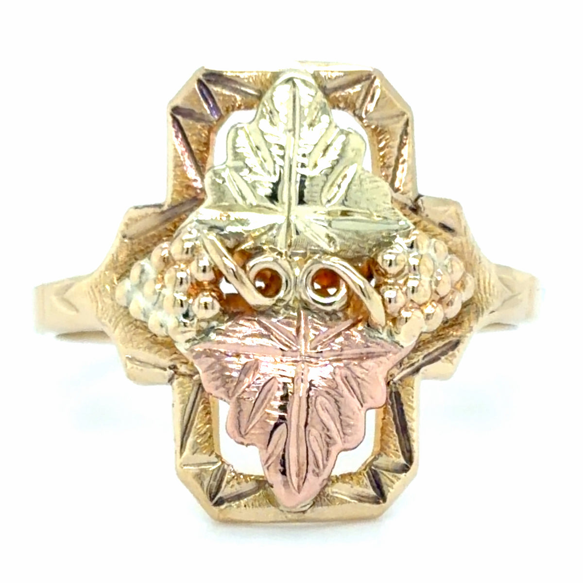 Estate Black Hills Gold Grape Leaves Fashion Ring