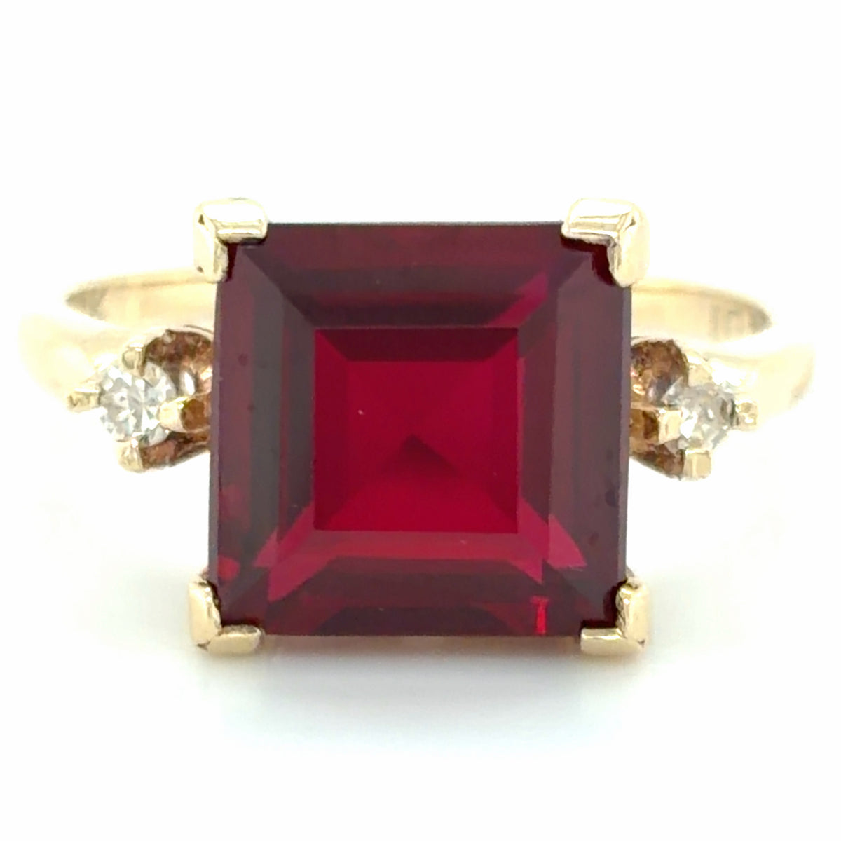 Estate Garnet Vintage Style Fashion Ring
