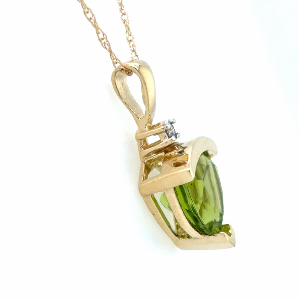 Estate Peridot & Diamond Half Bezel Pendant Necklace
