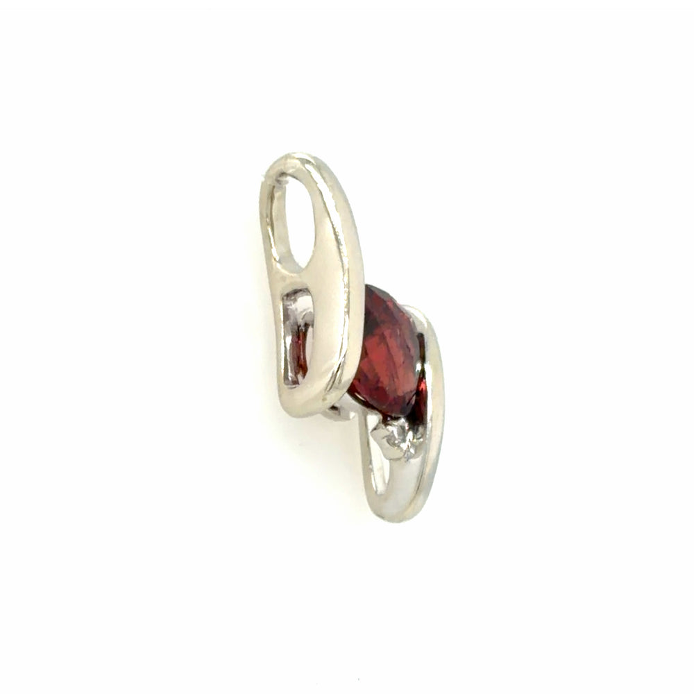 Estate Garnet in White Gold Pendant