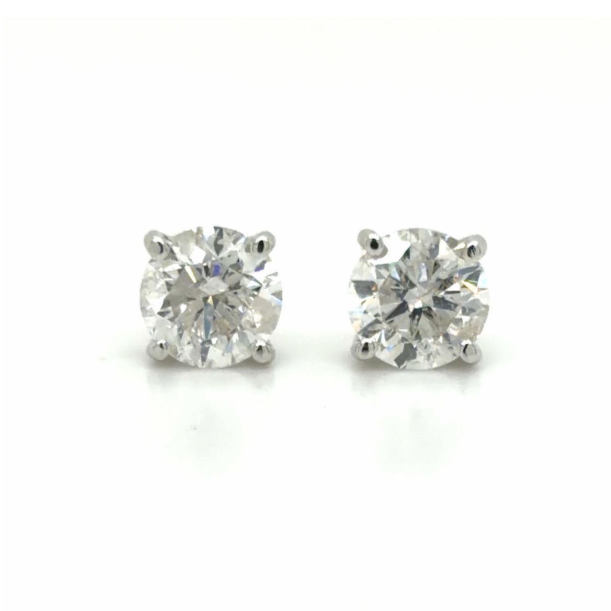 Estate Pair 1.00cttw Dimaond Studs