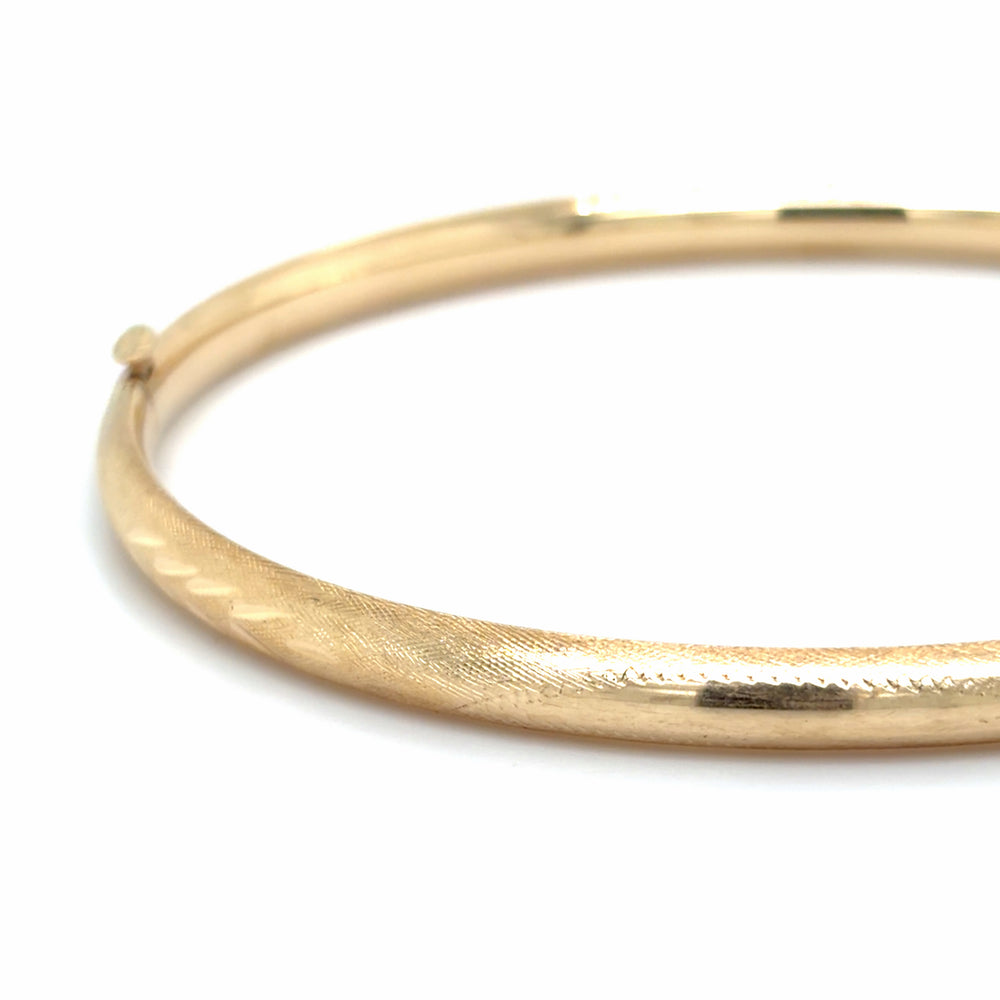 Estate 7" Diamond Cut Hinged Bangle