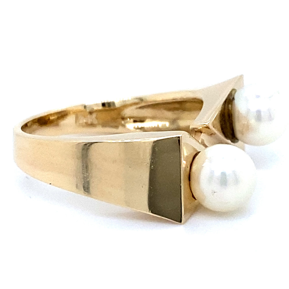 Estate Modern Pearl Fashion Ring