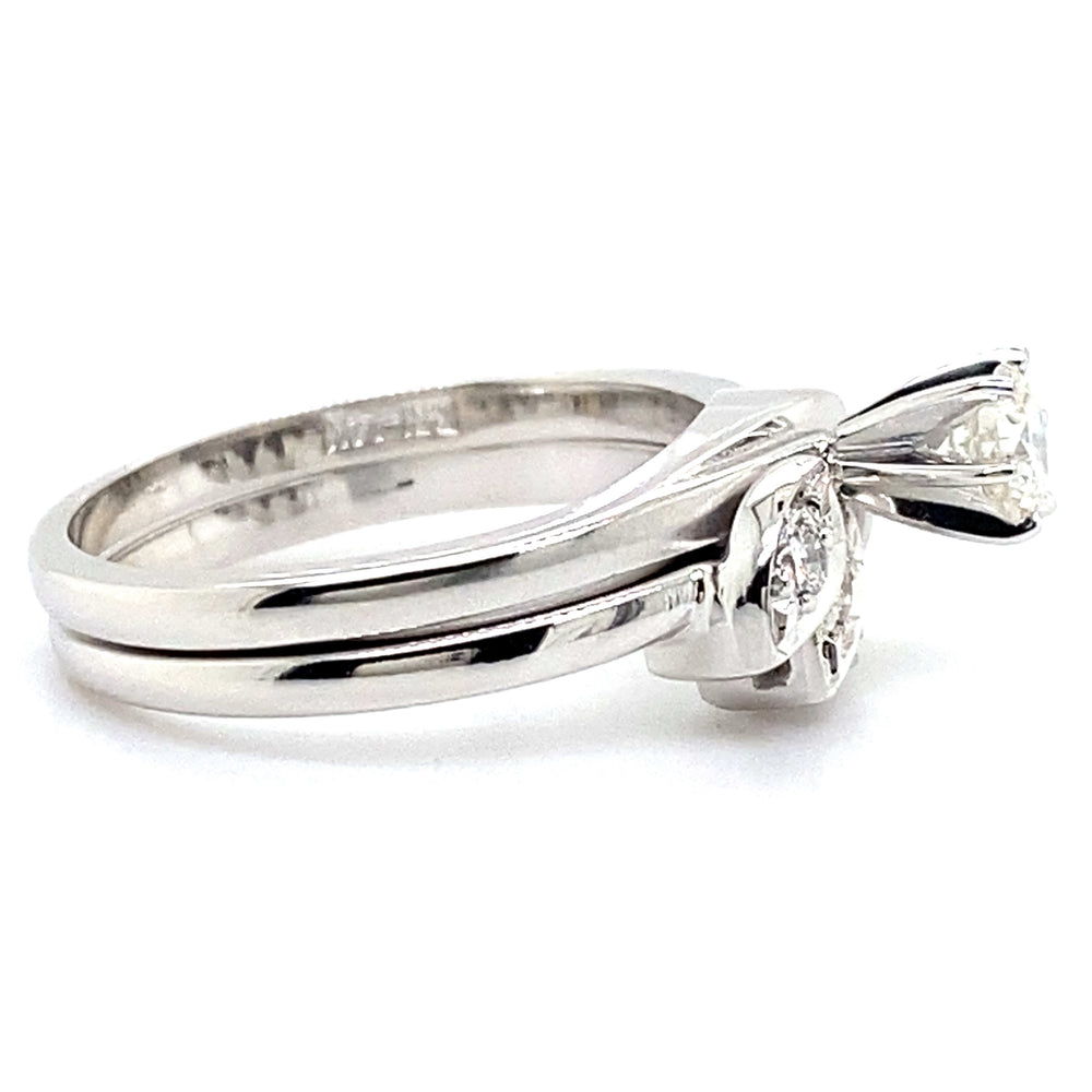 Estate Wedding Set with Leaf Detail