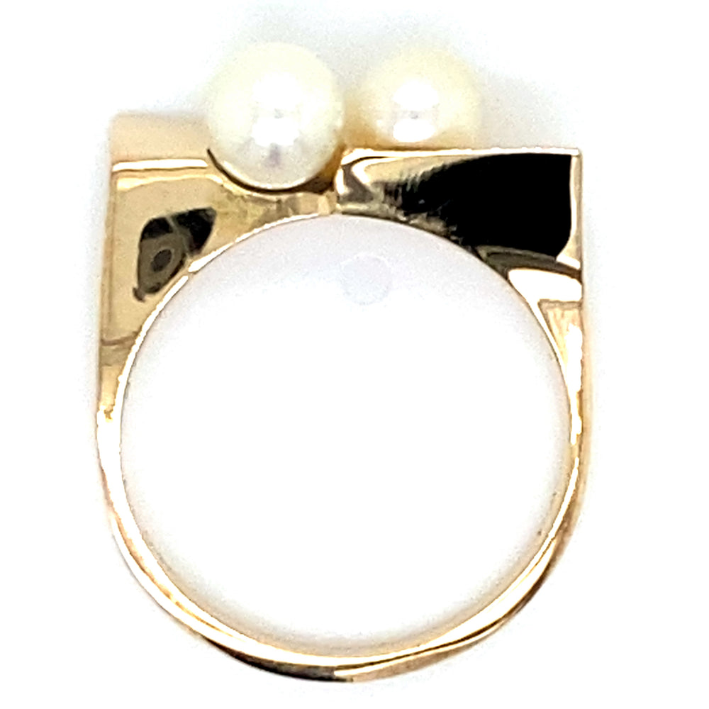 Estate Pearl Modern Moi et Toi Ring