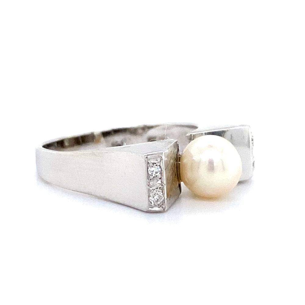 Estate Polished & Satin Finish Pearl Ring