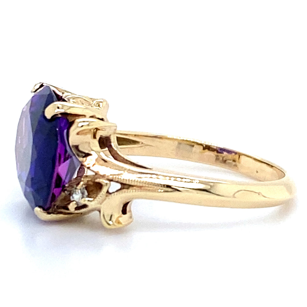 Estate Synthetic Color Change Sapphire Ring