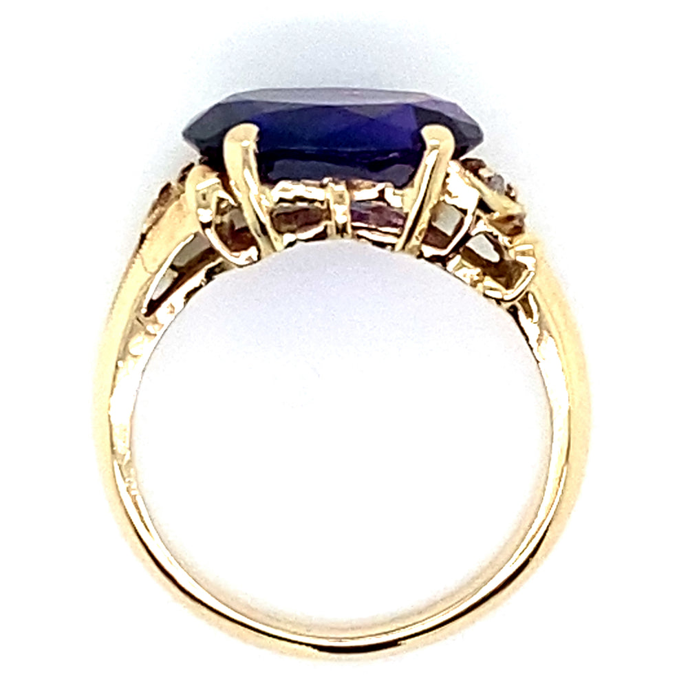 Estate Synthetic Color Change Sapphire Ring