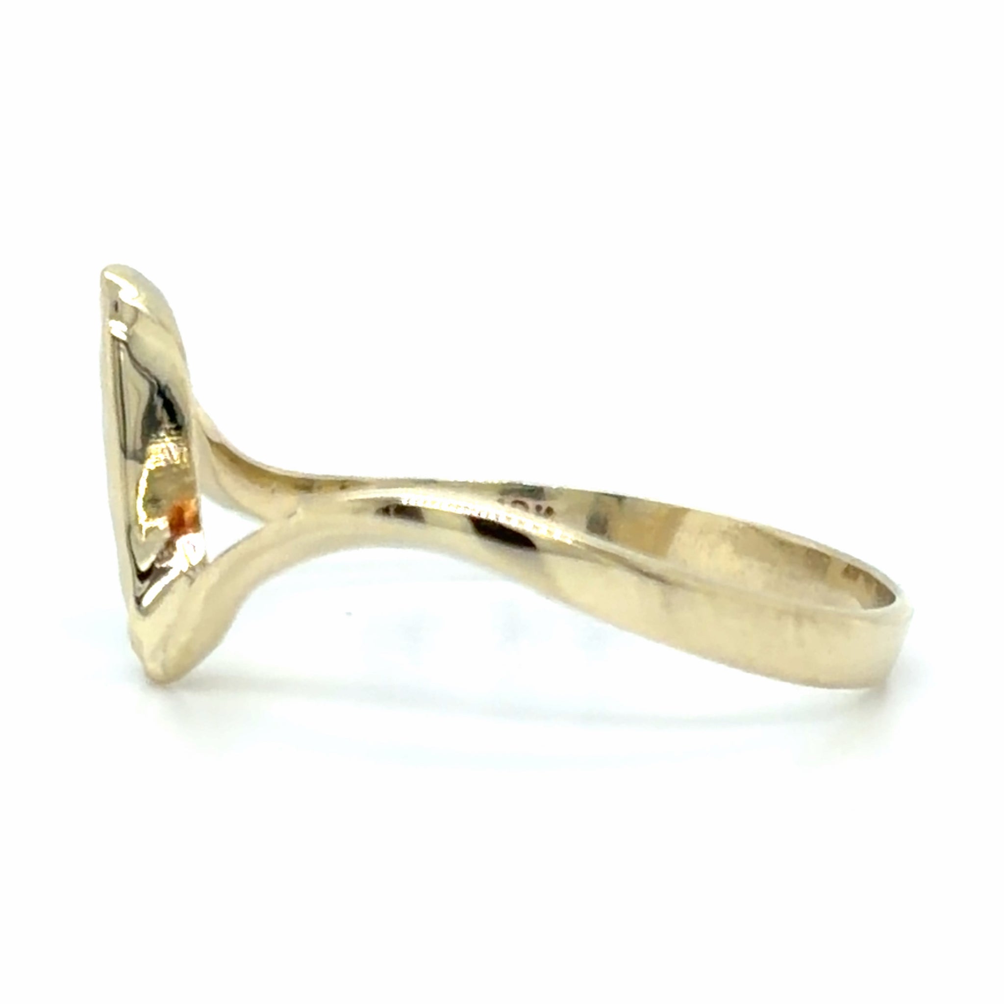 Estate Wave Fashion Ring