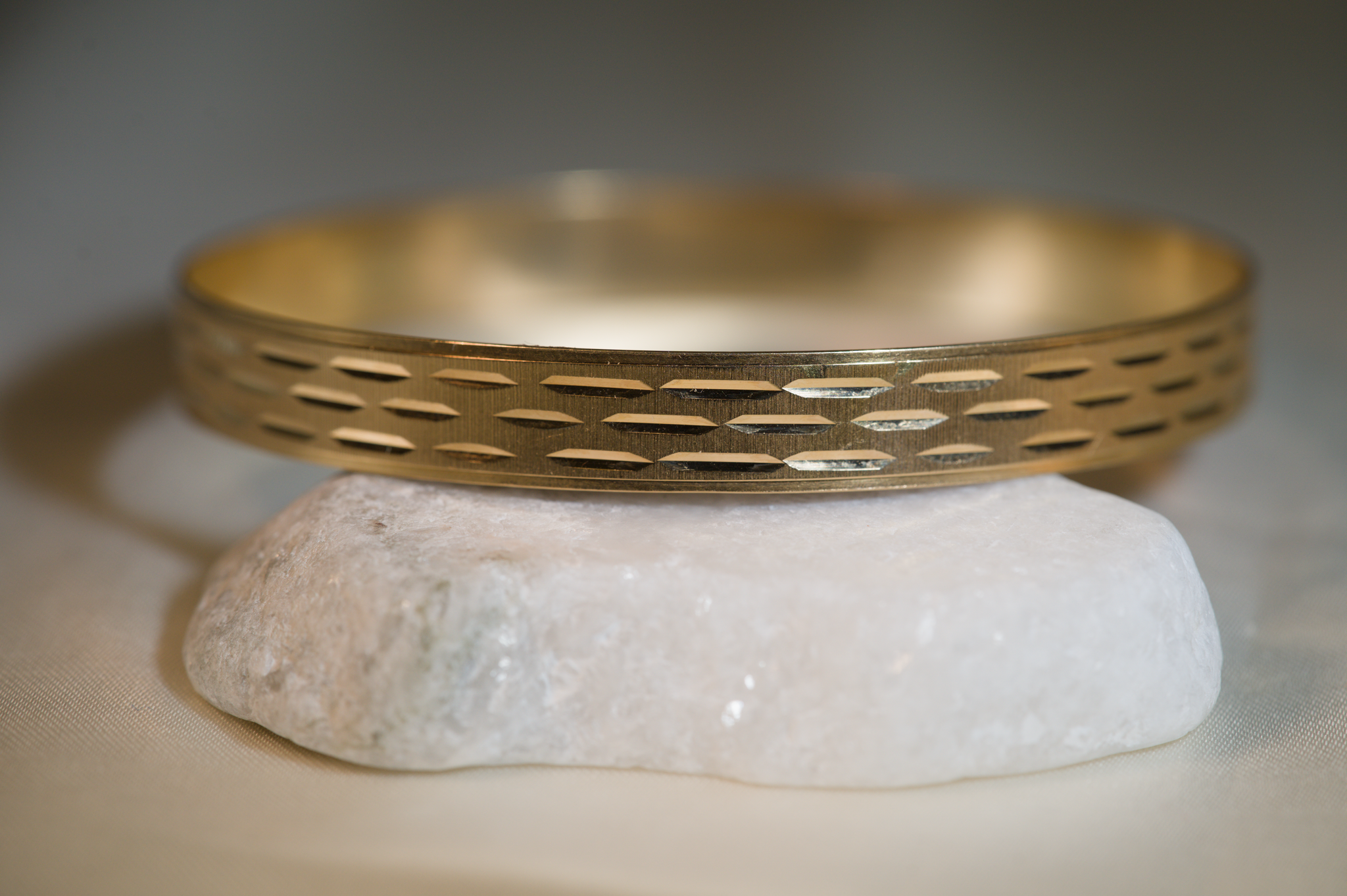 Estate Bolywood bangle 18k yellow gold