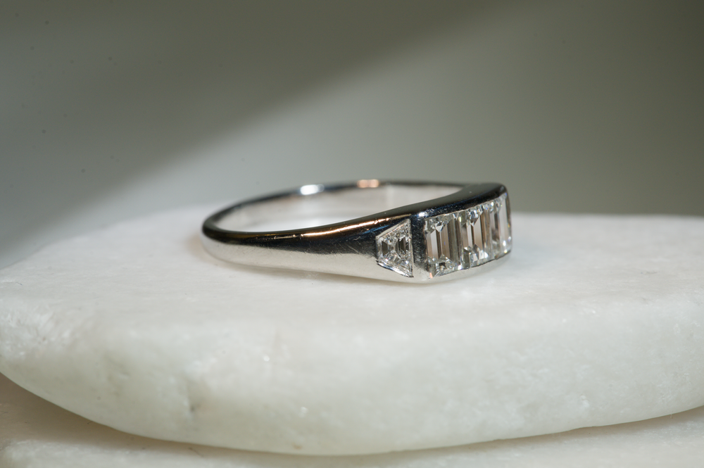 Estate Gent's Platinum Diamond Ring
