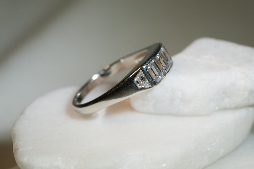 Estate Gent's Platinum Diamond Ring