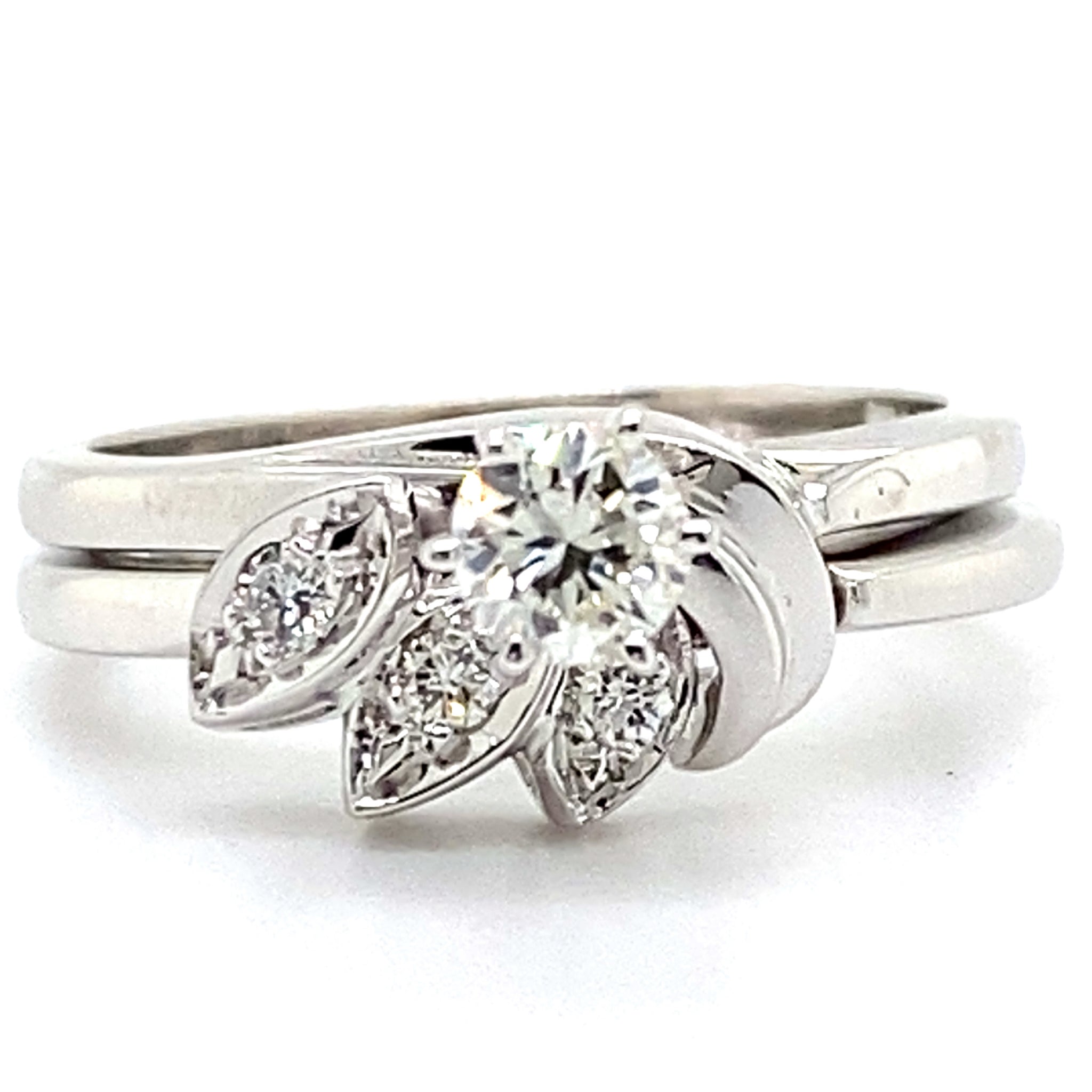 Estate Wedding Set with Leaf Detail