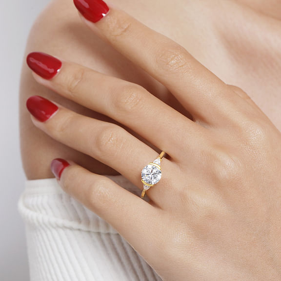Alesandra - 14K Yellow Gold Half Bezel Round Three Stone Diamond Engagement Ring