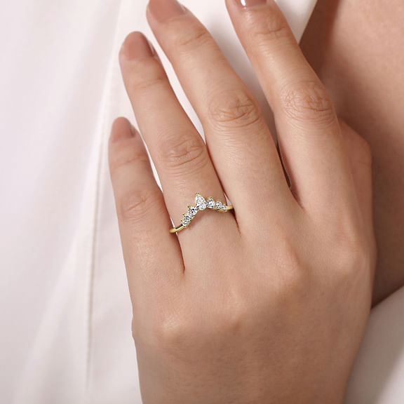 Reggio - Curved-14K Yellow Gold Pear Shape and Round Diamond Anniversary Band - 0.5 ct