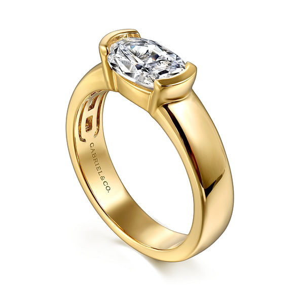 Bara - 14K Yellow Gold Half Bezel East West Oval Diamond Engagement Ring