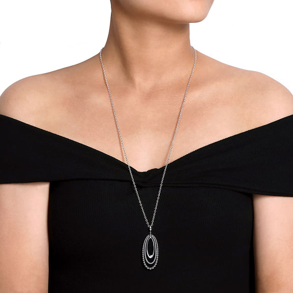 Sterling Silver Bujukan & Rope Circle Pendant Necklace