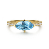 Yellow Gold Diamond & Swiss Blue Topaz Ring