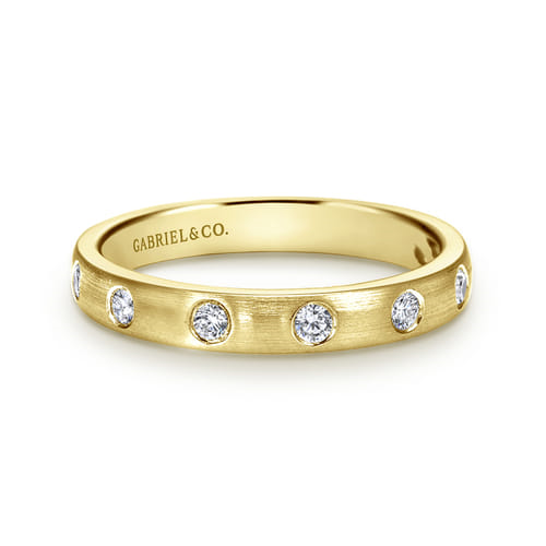 14K Yellow Gold Flush Set Round 7 Stone 0.17cttw Diamond Anniversary Band by Gabriel