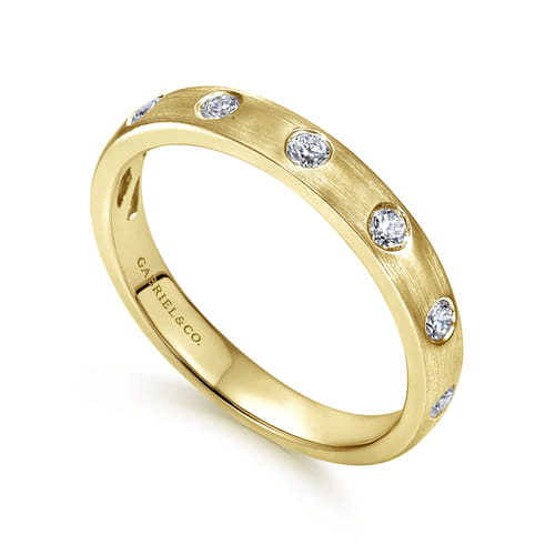 14K Yellow Gold Flush Set Round 7 Stone 0.17cttw Diamond Anniversary Band by Gabriel