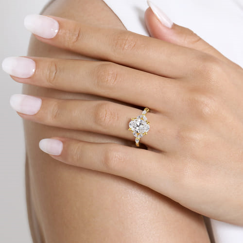 14K Yellow Gold 0.30cttw VS2 G-H Diamond Semi-Mount Engagement Ring by Gabriel to Hold 2ct