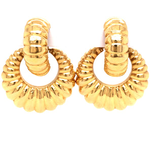 
            
                Load image into Gallery viewer, Estate Ribbed Hoop Clip-On Earrings
            
        