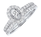 Classy Oval Diamond Engagement Ring and Wedding Band Set
