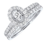 Classy Oval Diamond Engagement Ring and Wedding Band Set