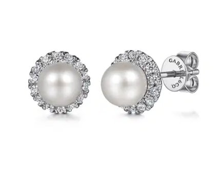 14K White Gold 0.19cttw Fresh Water Pearl & 0.14cttw SI H-I Diamond Stud Earrings by Gabriel