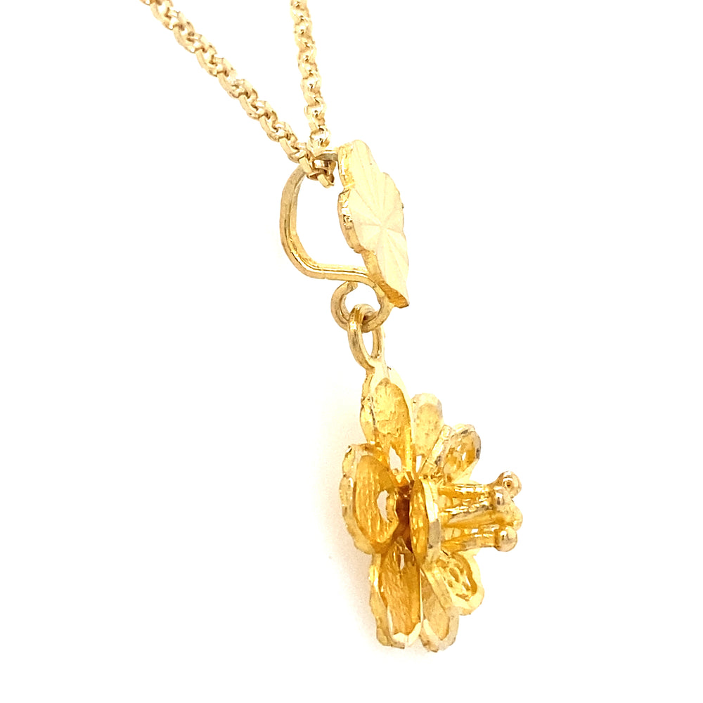 Estate 18K Flower Necklace