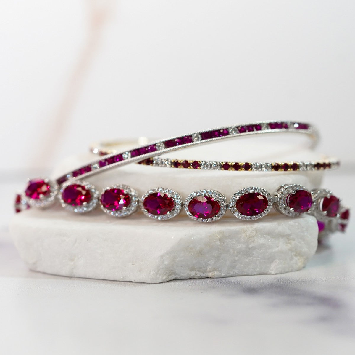 14k White Gold VS G/H .33cttw Diamond 1.5cttw Ruby Bracelet