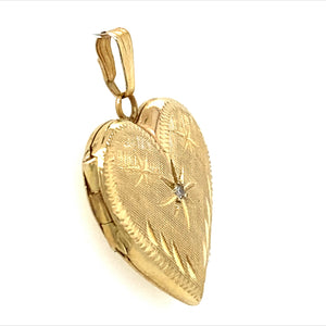 
            
                Load image into Gallery viewer, Estate Heart Shaped Locket
            
        