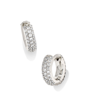 Mikki Silver Pave Huggie Earrings bv Kendra Scott