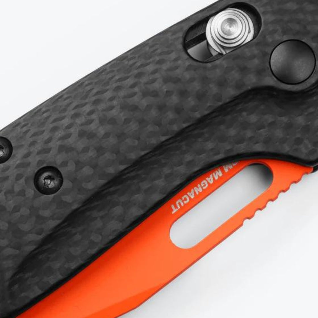 TAGGEDOUT Orange Blade Finish, Black Carbon Fiber Handle by Benchmade