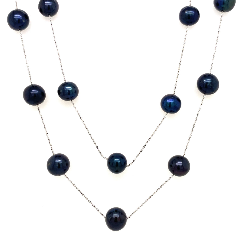 
            
                Load image into Gallery viewer, Estate 30&amp;quot; Pearl Station Necklace
            
        