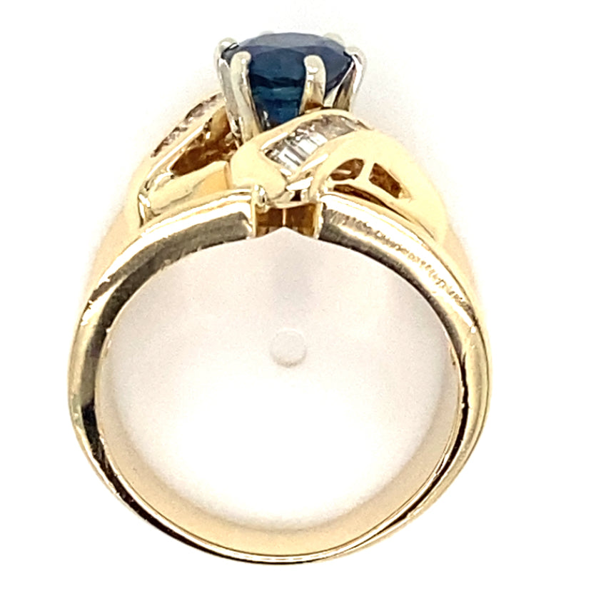 
            
                Load image into Gallery viewer, Estate Blue Sapphire Saddle Ring
            
        